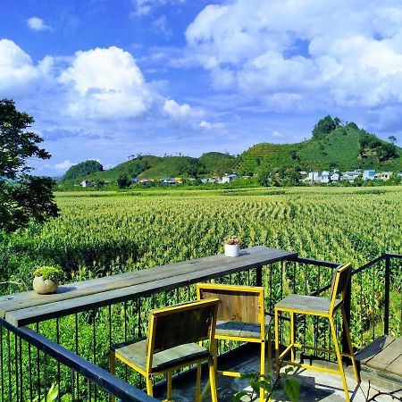 Savana Moc Chau Bed and Breakfast Esterno foto